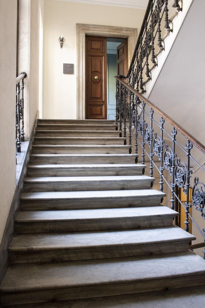 Le Quattro Dame Luxury Suites Rom Exterior foto
